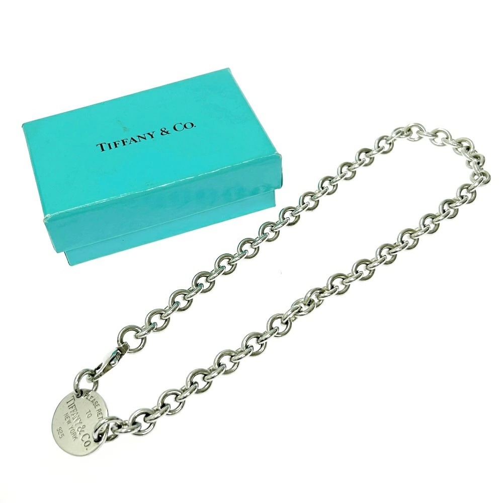 TIFFANYCo Tiffany Silver to Oval Necklace
